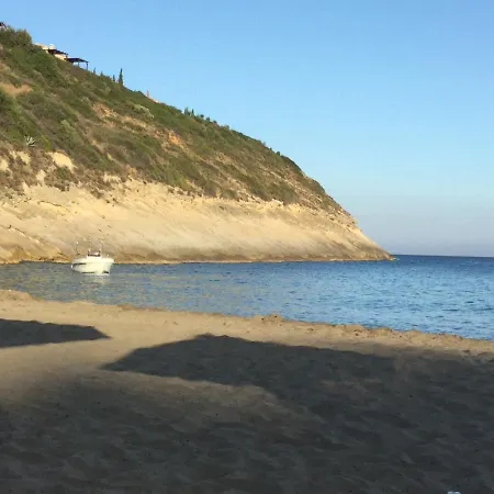 Katrin Livathos (Kefalonia)